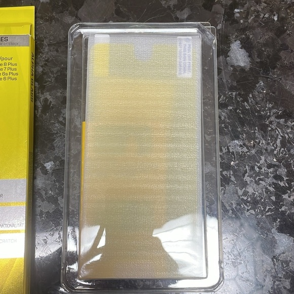 OtterBox ALPHA GLASS Screen Protector for iPhone 6 PLUS/6s PLUS/7 PLUS/8 PLUS - Picture 2 of 2